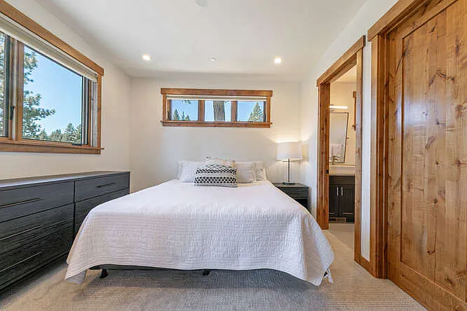 10768 Labelle Ct — Photo 22