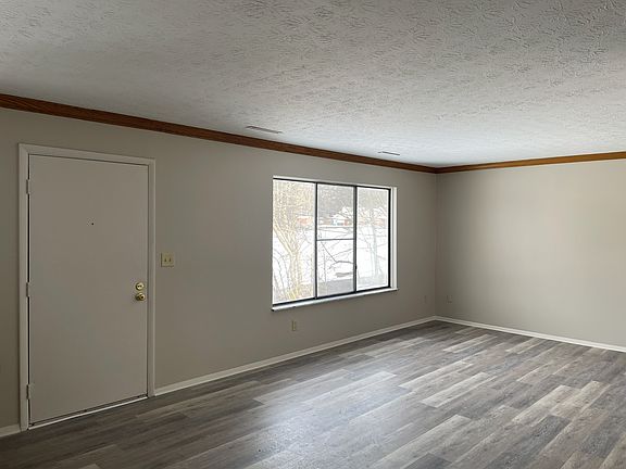 2nd image of 1566 Mac Dr