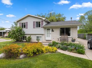 672 W Woodside Ave, Madison Heights, MI