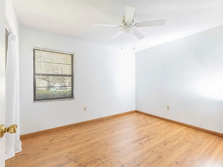 301A Curry St — Photo 11