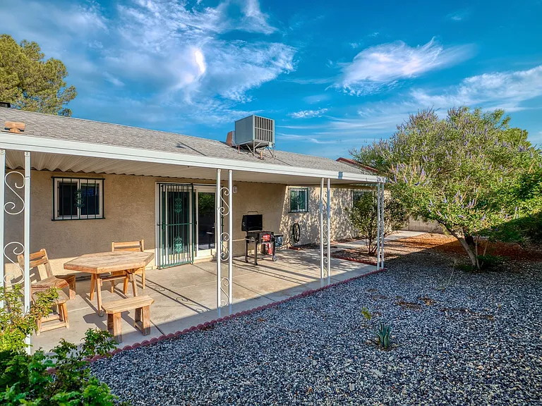 3730 Greenwood Dr — Photo 24
