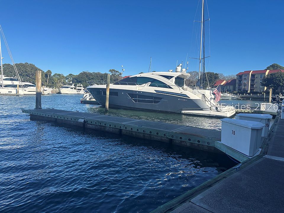 1st image of 76 Harbourtown Yacht Clb