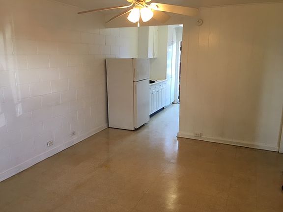 2nd image of 225 Ohai St #9
