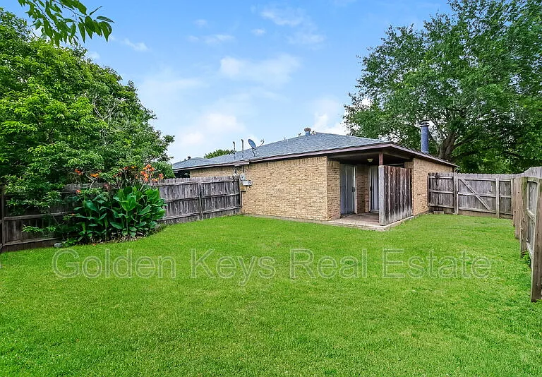 709 San Benito Dr — Photo 12