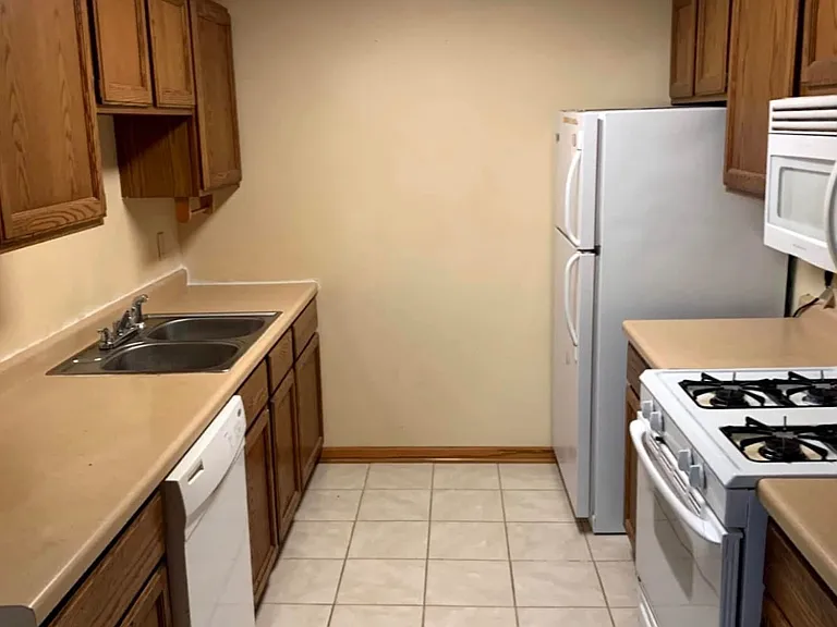 1601 N Innsbruck Dr NE #264 — Photo 5