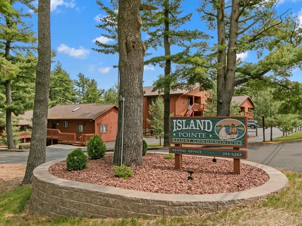 1251 Canyon Rd APT 40, Wisconsin Dells, WI 53965