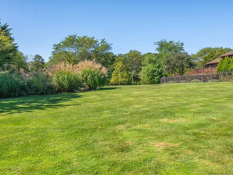 4 Blackwatch Ct — Photo 4