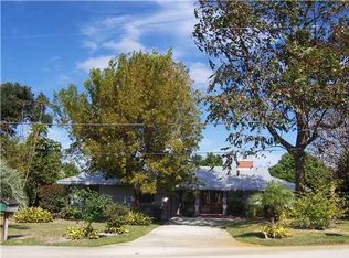 9245 SE Karin St, Hobe Sound, FL 33455