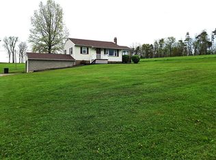 575 Frew Rd, Ellwood City, PA 16117