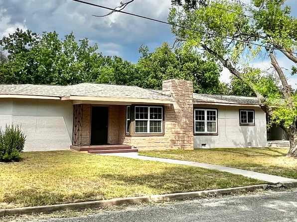 205 4th/Tilden, Kenedy, TX 78119