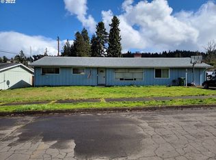 1140 S 11th St, Cottage Grove, OR 97424