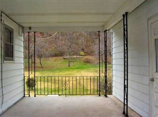 154 W 2nd Mountain Rd, Pottsville, PA 17901