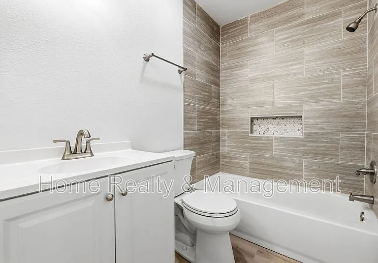 11731 Sherman St — Photo 12