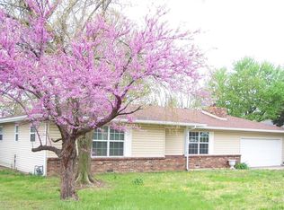 3718 Connecticut Ave, Joplin, MO 64804