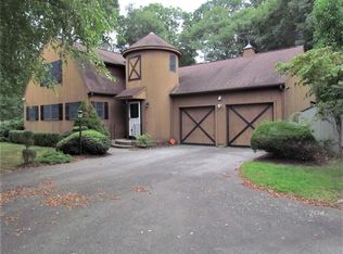 20 Linda Ave, Waterford, CT 06385