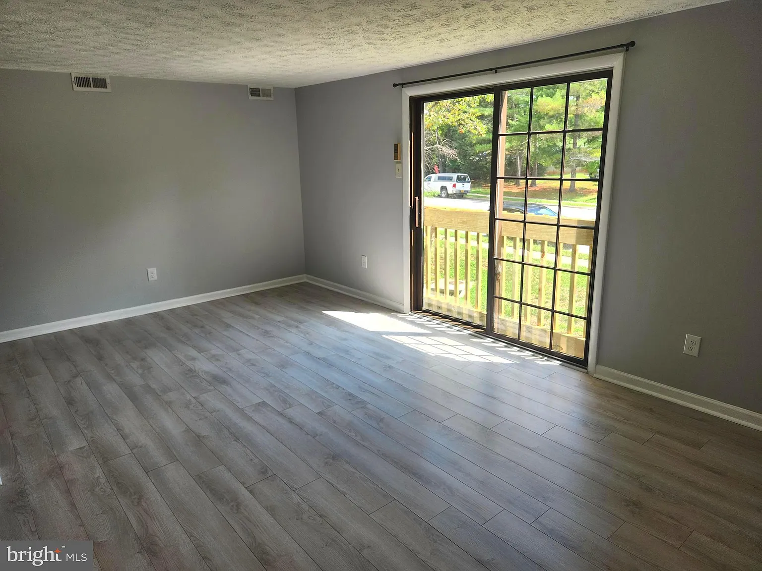 Mount Vernon Lakes Condo — Photo 2