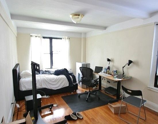 3rd image of 310 E 55th St APT 2E