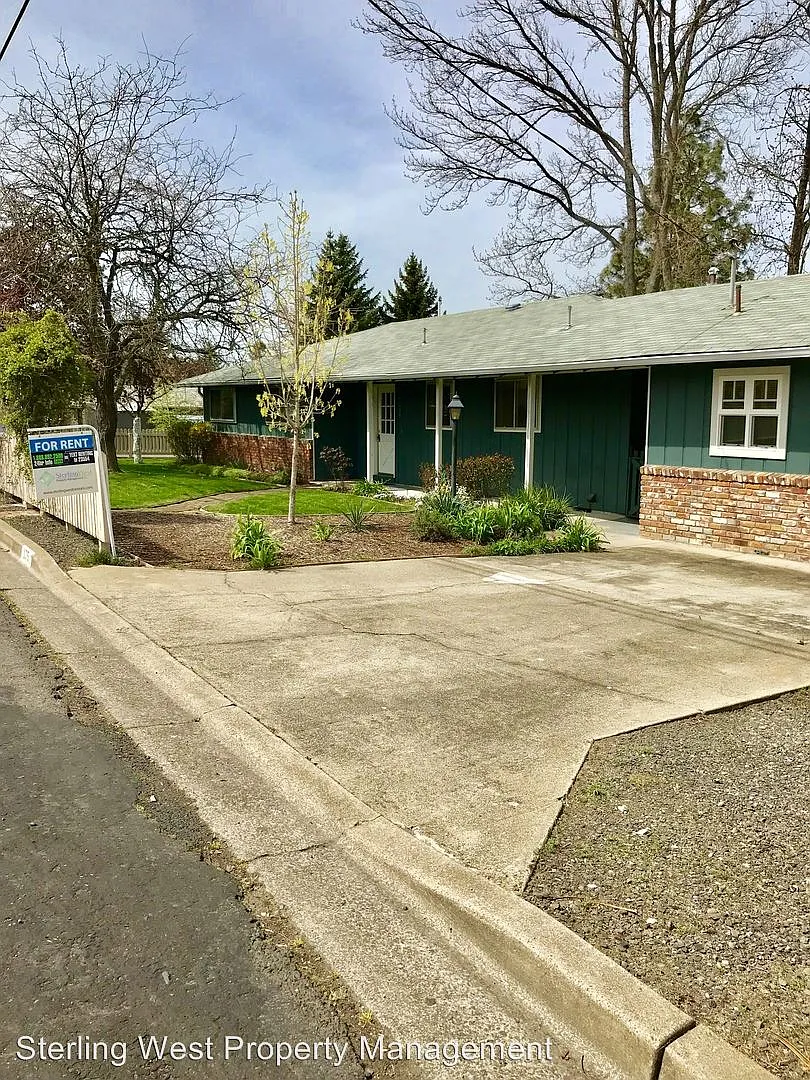 135 W Nevada St photo 1