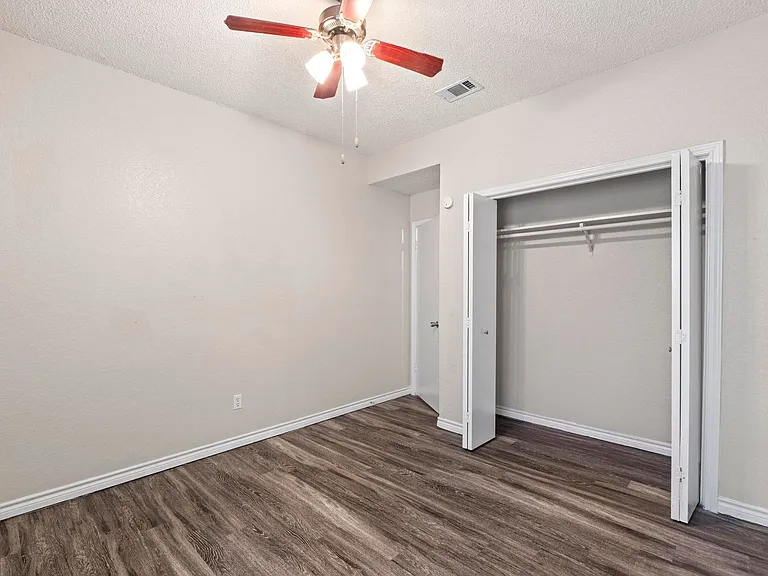 Three Villas- 2 Bedroom 2 Bathroom — Photo 15