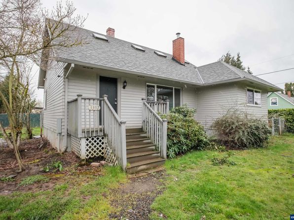 salem-oregon-448719398 picture