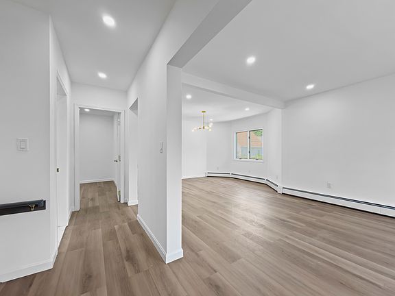 3rd image of 77 Brookings St Unit 2