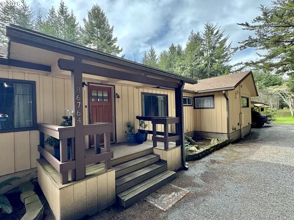 86764 Sydnam Ln, Bandon, OR 97411