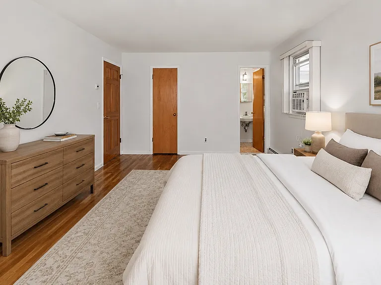 568 Manville Rd #UL — Photo 13