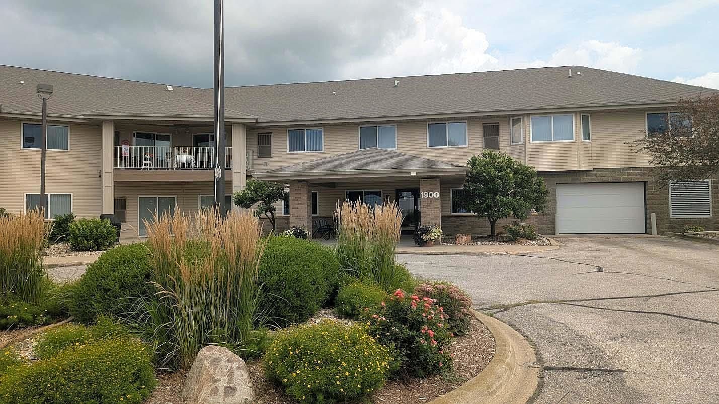 1900 4th Ave SW APT 227