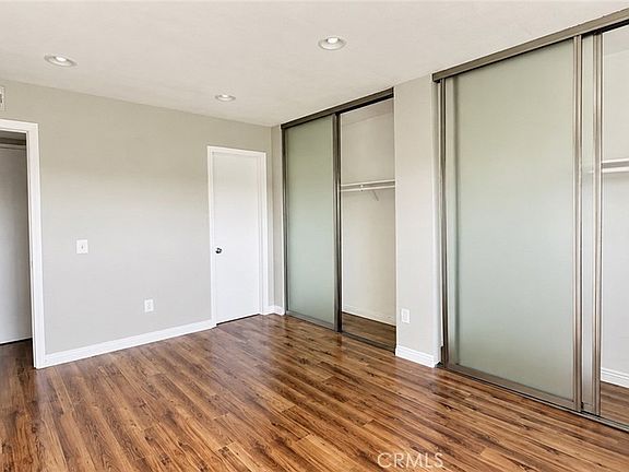 4th image of 10331 Lindley Ave Unit 228