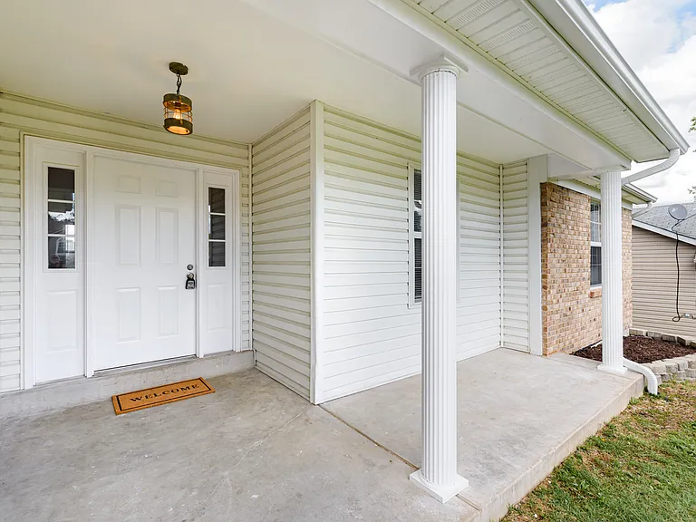 429 Slusser Ln — Photo 4