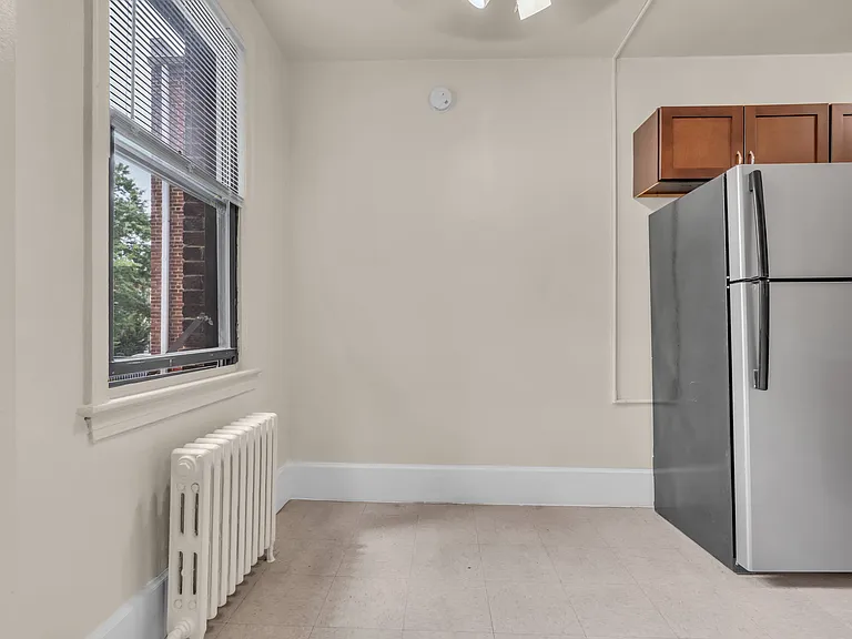 The Hamilton Apartments — Photo 8