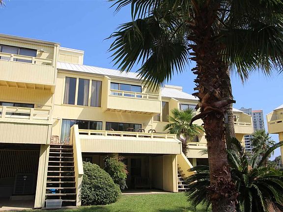 3rd image of 8520 Gulf Blvd APT 13