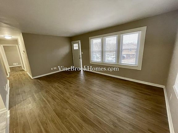 3rd image of 1420 E 82nd St