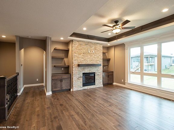 2nd image of 14516 Catalpa Dr