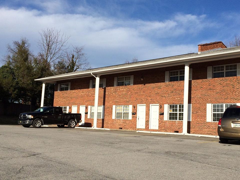 1st image of 3812 Memorial Blvd APT 7