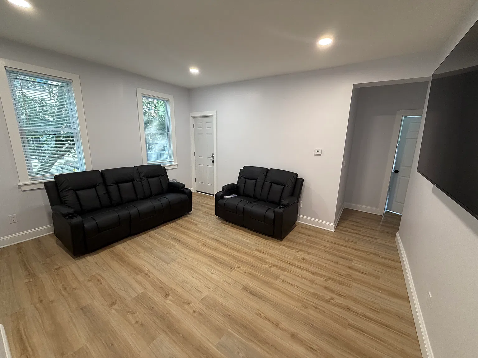 25 Clarke St — Photo 3