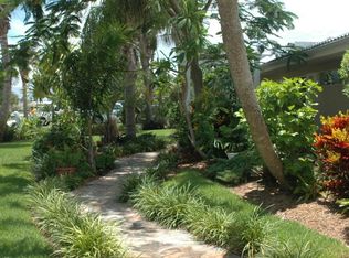 577 Capri Rd, Cocoa Beach, FL 32931