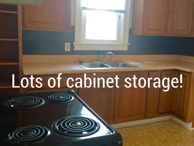 810 Robertson St — Photo 6