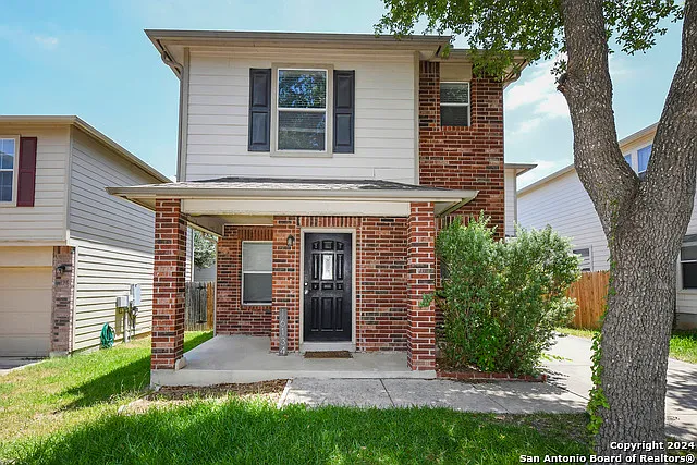 16134 Branching Oaks — Photo 1