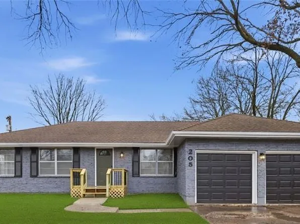 205 King Ave, Belton, MO 64012
