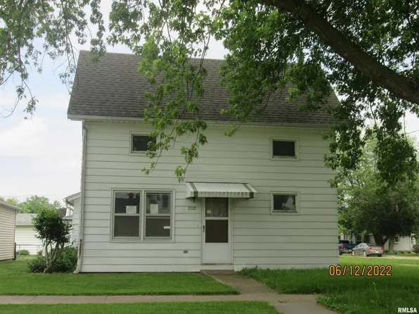 202 W Grant St, Preston, IA 52069
