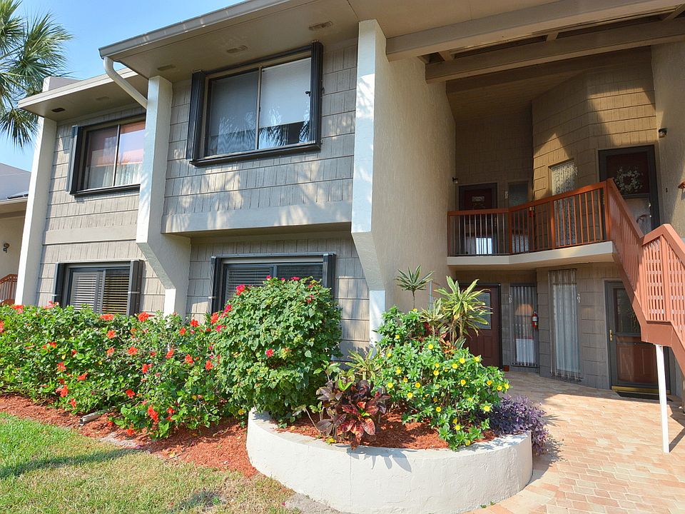 1st image of 1600 NE Dixie Hwy APT 2-102