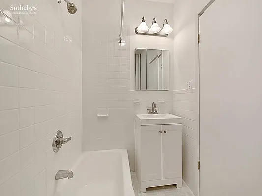 Rented by Sotheby's International Realty | media 16