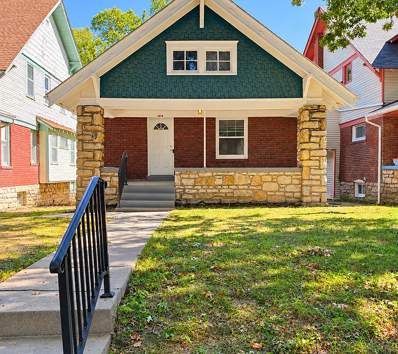 3419 Bales Ave