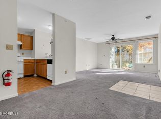 25 Jockey Lane, Tinton Falls, NJ 07753