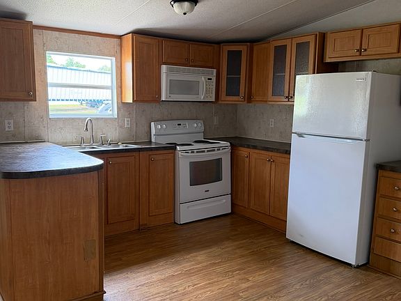 4th image of 421 McCallister Rd Lot A