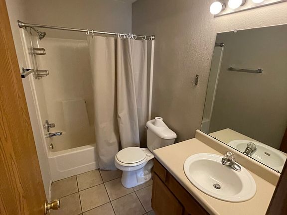 4th image of 1456 N Bernice Dr