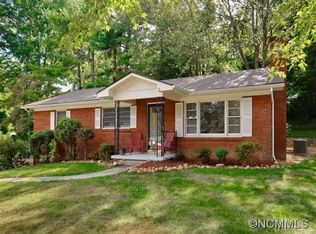 5 Adamswood Rd, Asheville, NC 28803