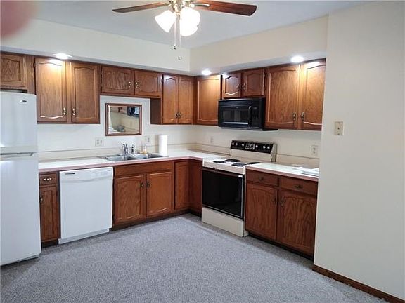 5th image of 4211 Douglas St