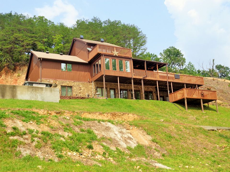 1st image of 1146 Lakefront Dr